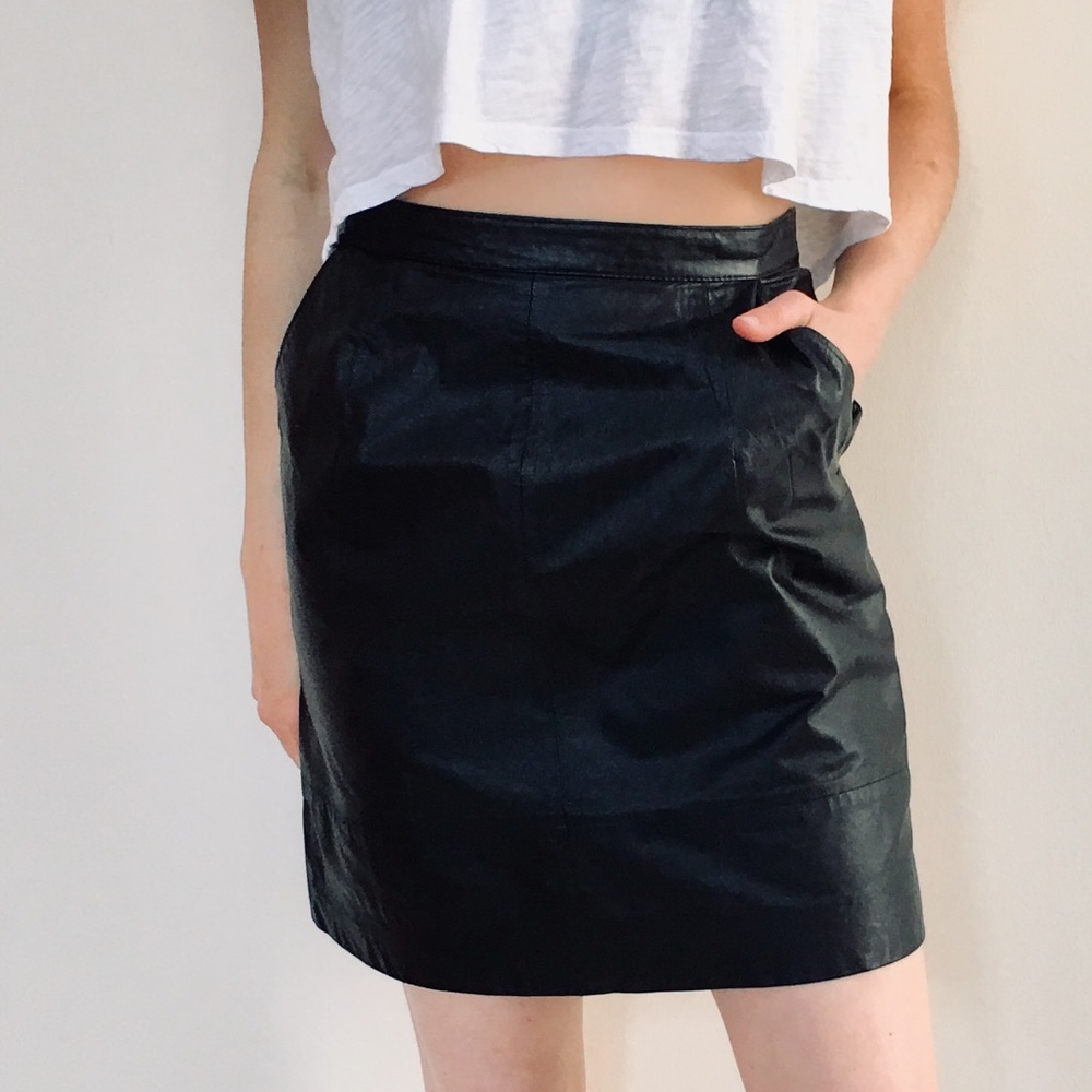 Vintage high waisted leather skirt
